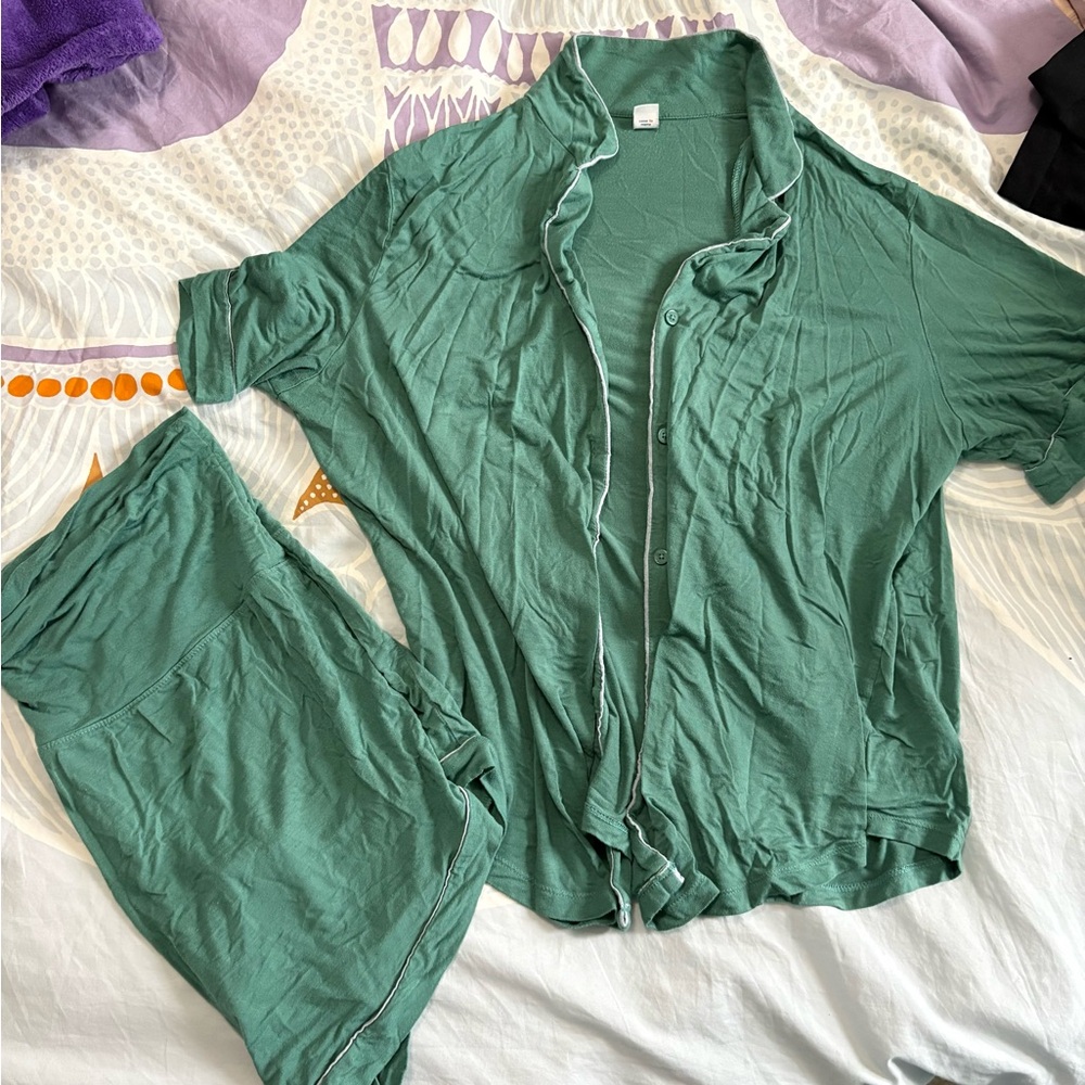 GAP Maternity Green Short Sleeve Pajama Set size L